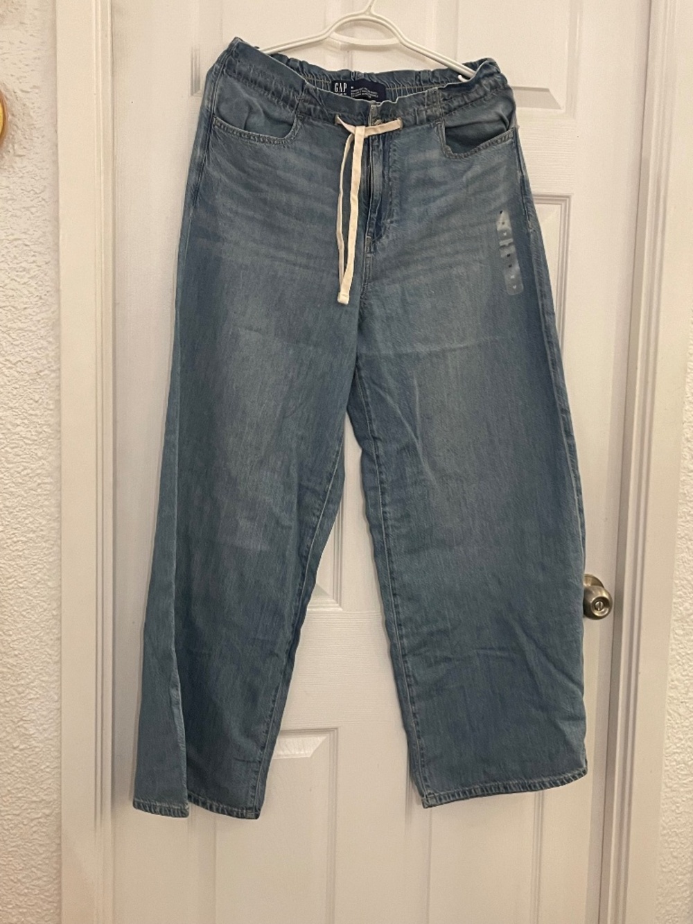 NWT GAP Denim SuperSoft Pull-On Baggy Wide Leg Jeans Size M